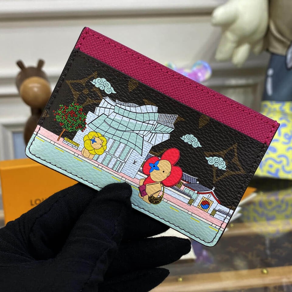 Louis Vuitton Christmas Animation 2022 Card Holder Fuchsia view 5