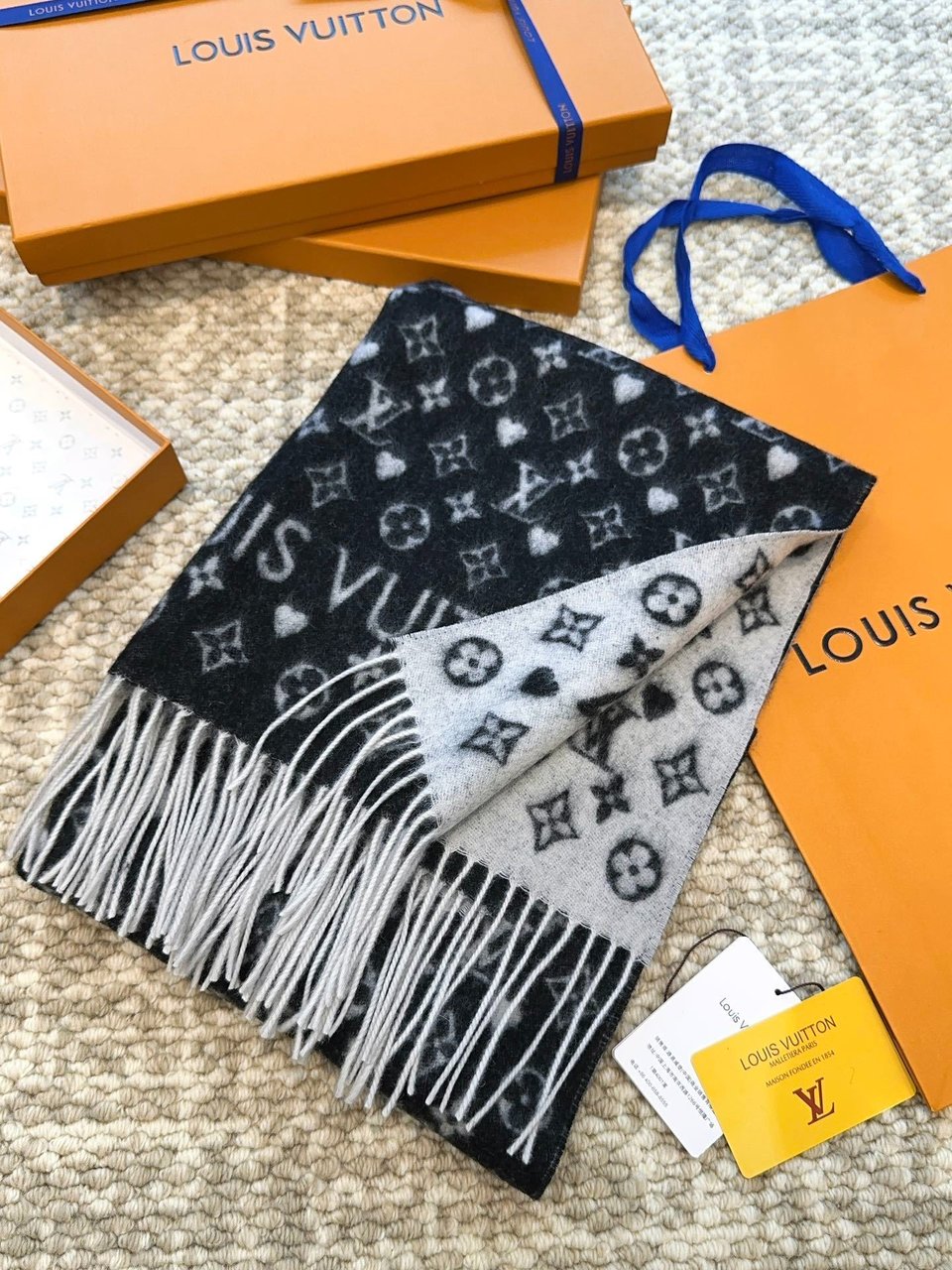 Louis Vuitton Classic Monogram Scarf For Women 200cm view 6