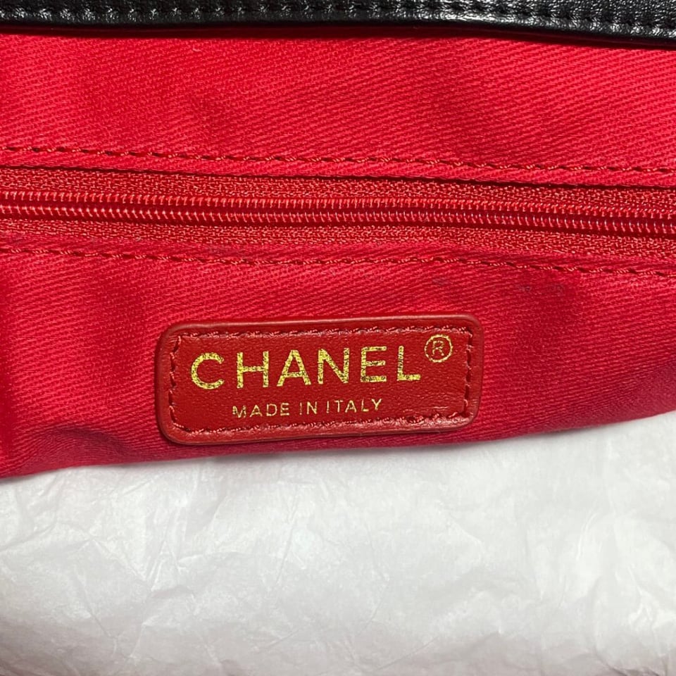 Chanel Deauville Calfskin Small Shopping Bag Black 39cm view 10