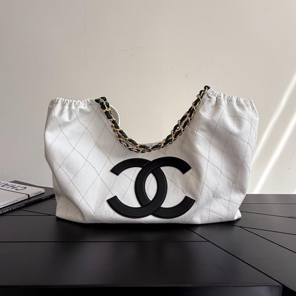 Chanel Coco Beach White And Black 43cm/16.9in view 3