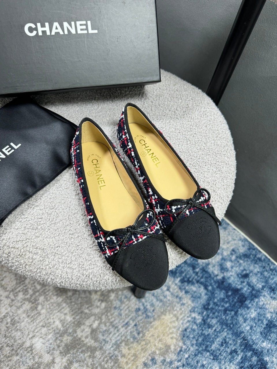 Chanel Ballerina Flat Shoes Tweed In Black view 3