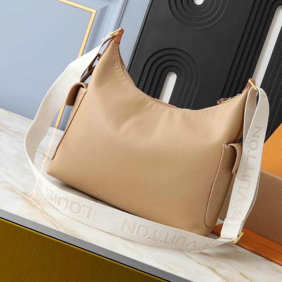 Louis Vuitton Hobo Cargo Beige 31Cm M12697 view 7