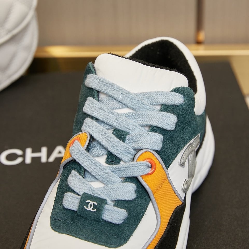 Chanel Wmns Sneaker White Navy G34360 Y53536 C0227 view 5
