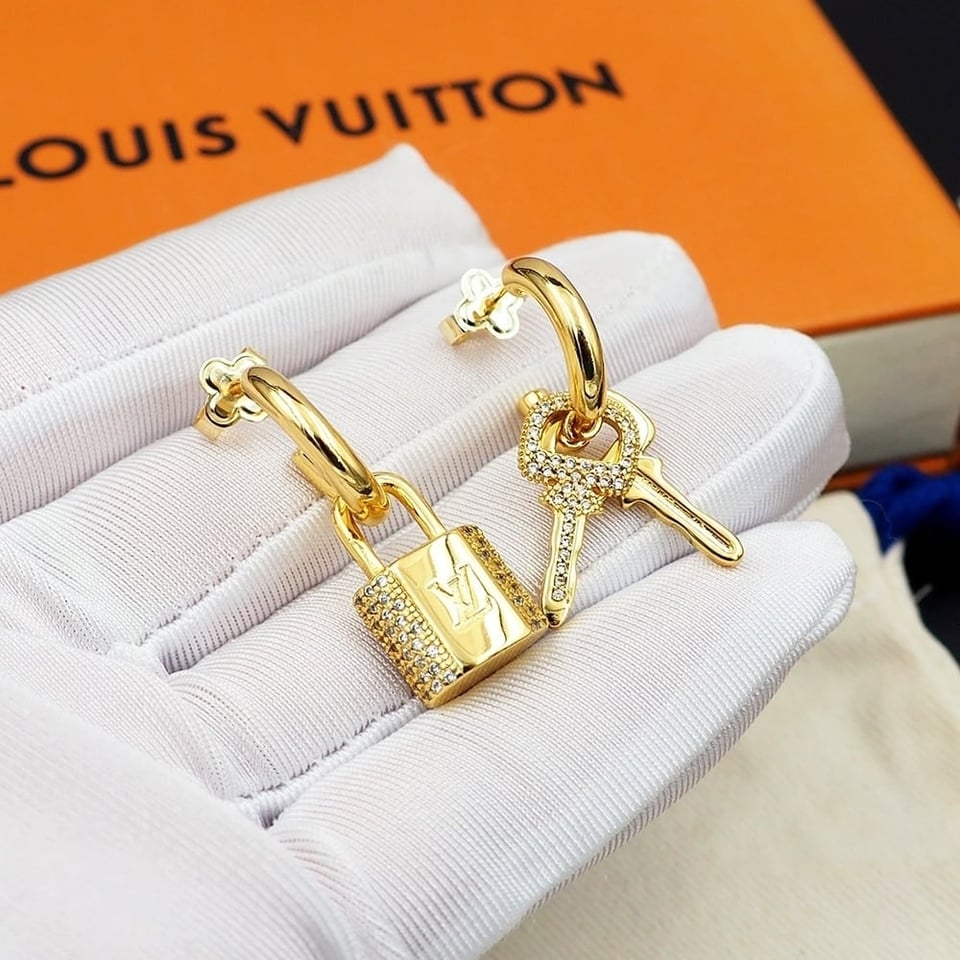 Louis Vuitton Lv Padlock Earrings M01583 view 4