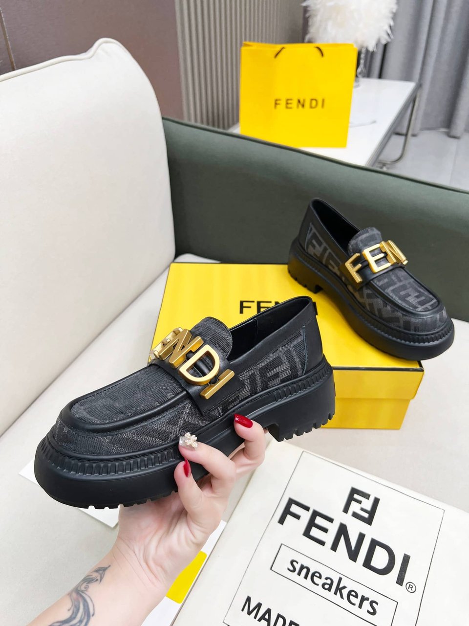 Fendigraphy Ff Leather Loafers Grey view 5