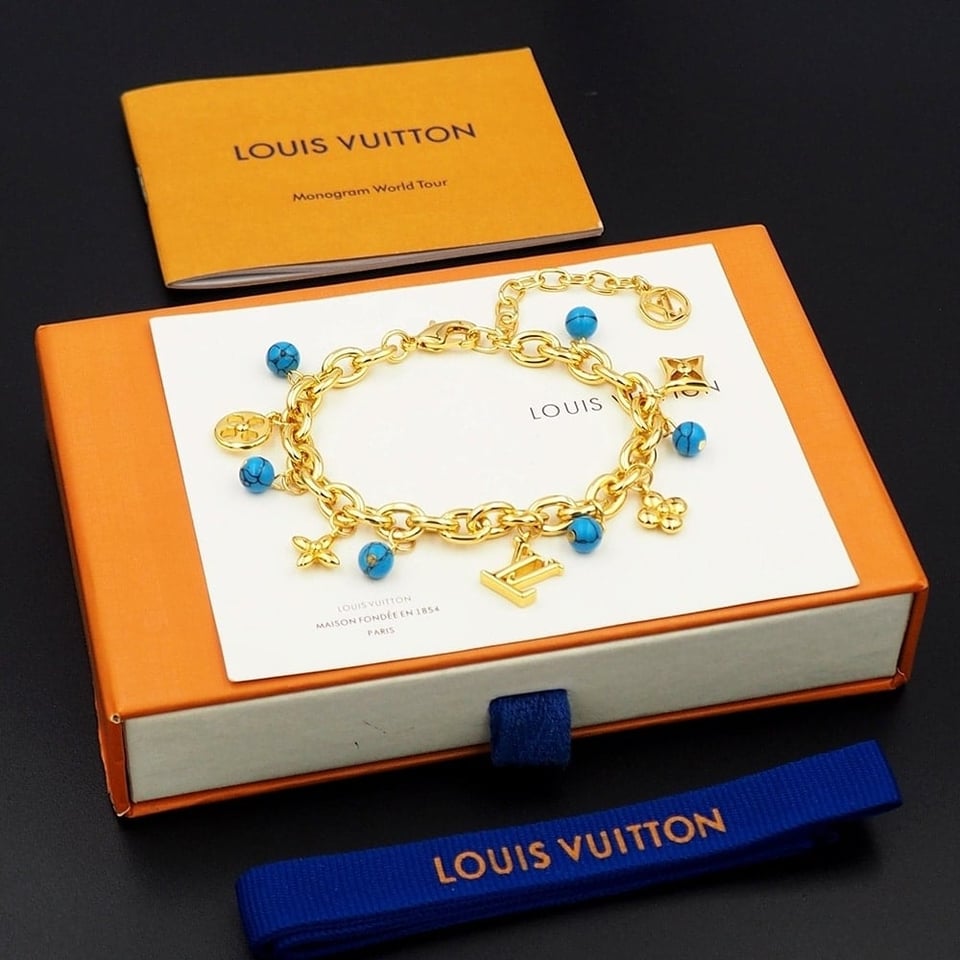 Louis Vuitton My Lv Pearl Bracelet M1124A view 6