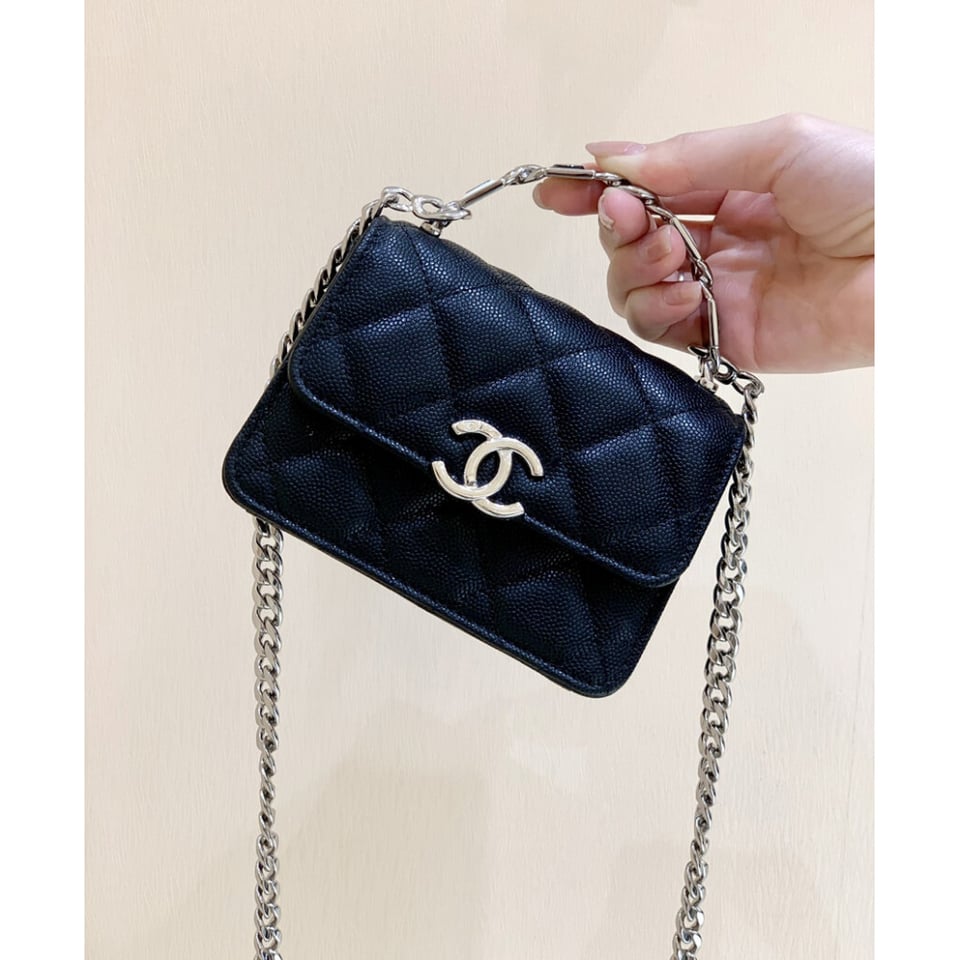 Chanel Enamel Handle Clutch with Chain in Grained Calfskin view 4