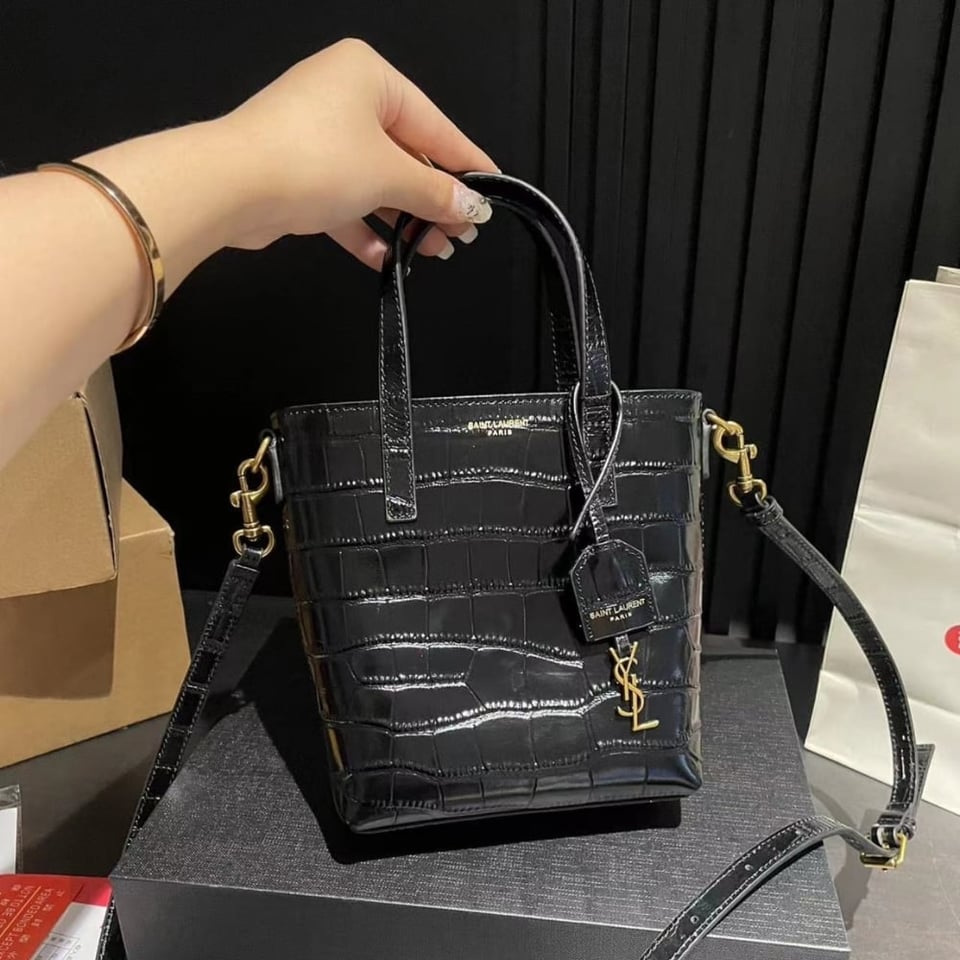 Saint Laurent Toy Shopping Tote Bag Crocodile Black 18Cm view 4