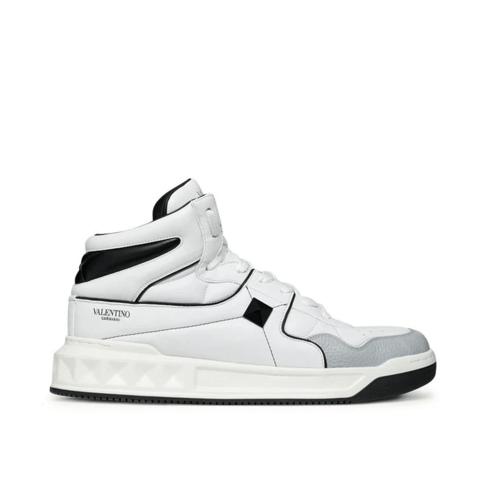 Valentino One Stud Mid-Top Calfskin Sneaker White Ys0E63Nwn 0N2 view 2