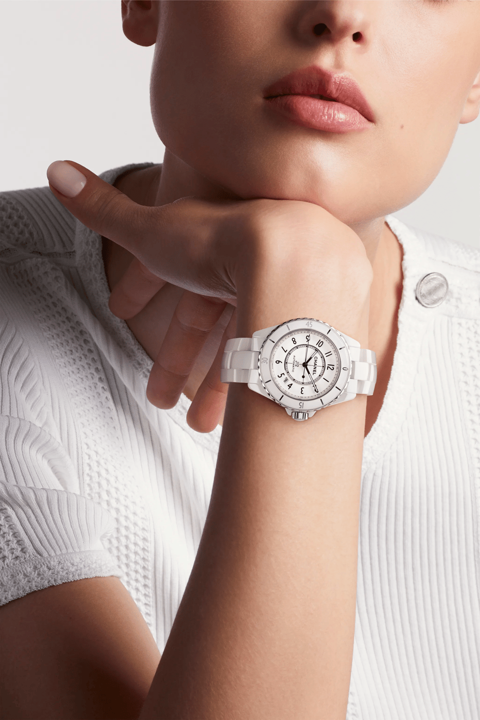 Chanel J12 Watch Calibre 12.1 – 38 mm White Dial view 5