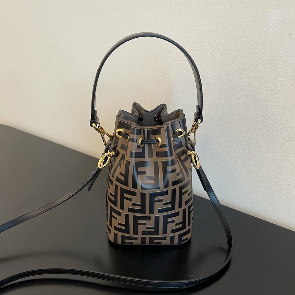 Fendi Mon Tresor Brown 8Bs010A659F13Vk view 3