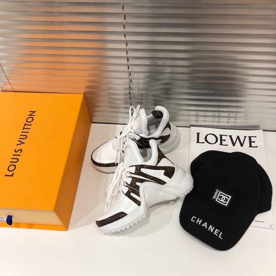 Louis Vuitton Archlight Sneakers White 1A43L1 view 3