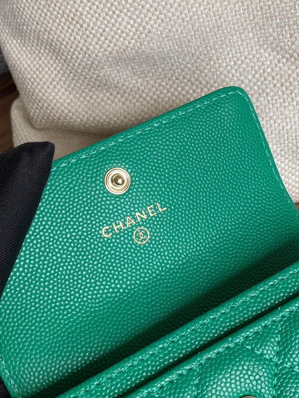 Chanel Small Wallet 11Cm Dark Green Caviar Light Gold Hardware view 6
