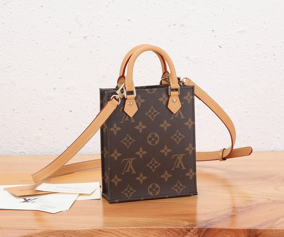 Louis Vuitton OnTheGo Tote Mini 17cm/6.7in Monogram Canvas Brown M81266 – Women view 13