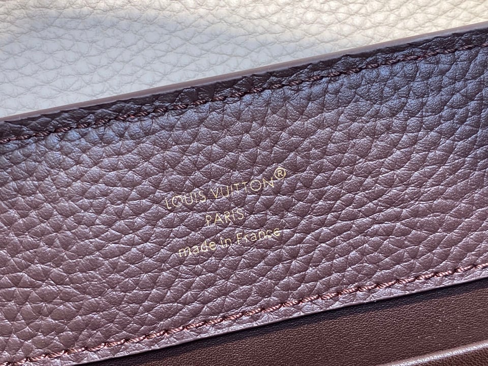 Louis Vuitton Capucines MM M12952 Chocolate 31.5cm/ 12.2in view 12