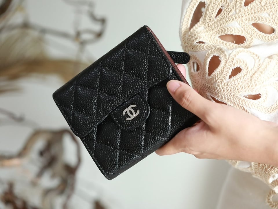 Chanel Flap Card Holder 11.5 Black Grained Calfskin Silver Icon view 3