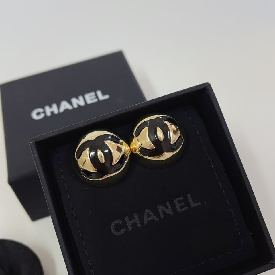 Chanel Stud Earrings Gold Black Abe810 B19198 Nacvd view 2