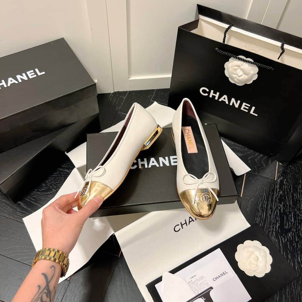 Chanel Leather Cap Toe Ballet Flats White Gold view 3