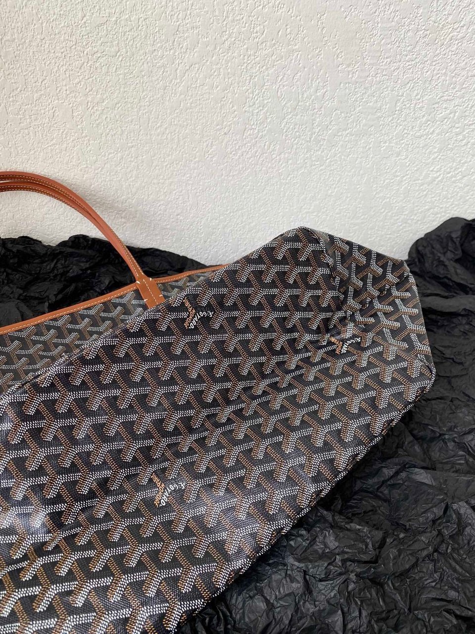 Goyard Saint Louis Gm 40Cm Black And Tan Canvas view 5