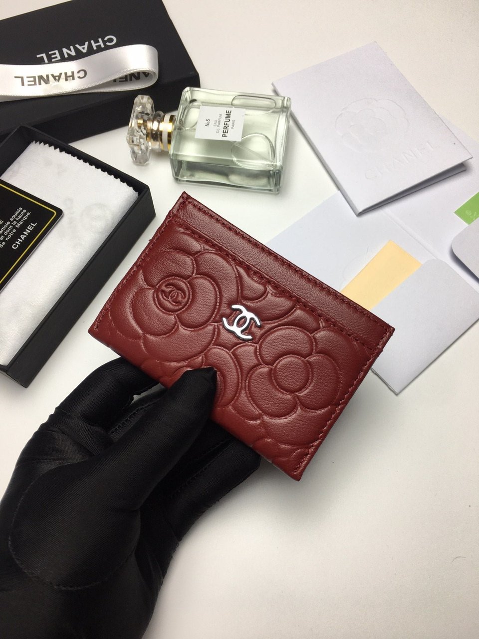 Chanel Floral Card Holder 11.2 Garnet Calfskin Silver Icon view 3