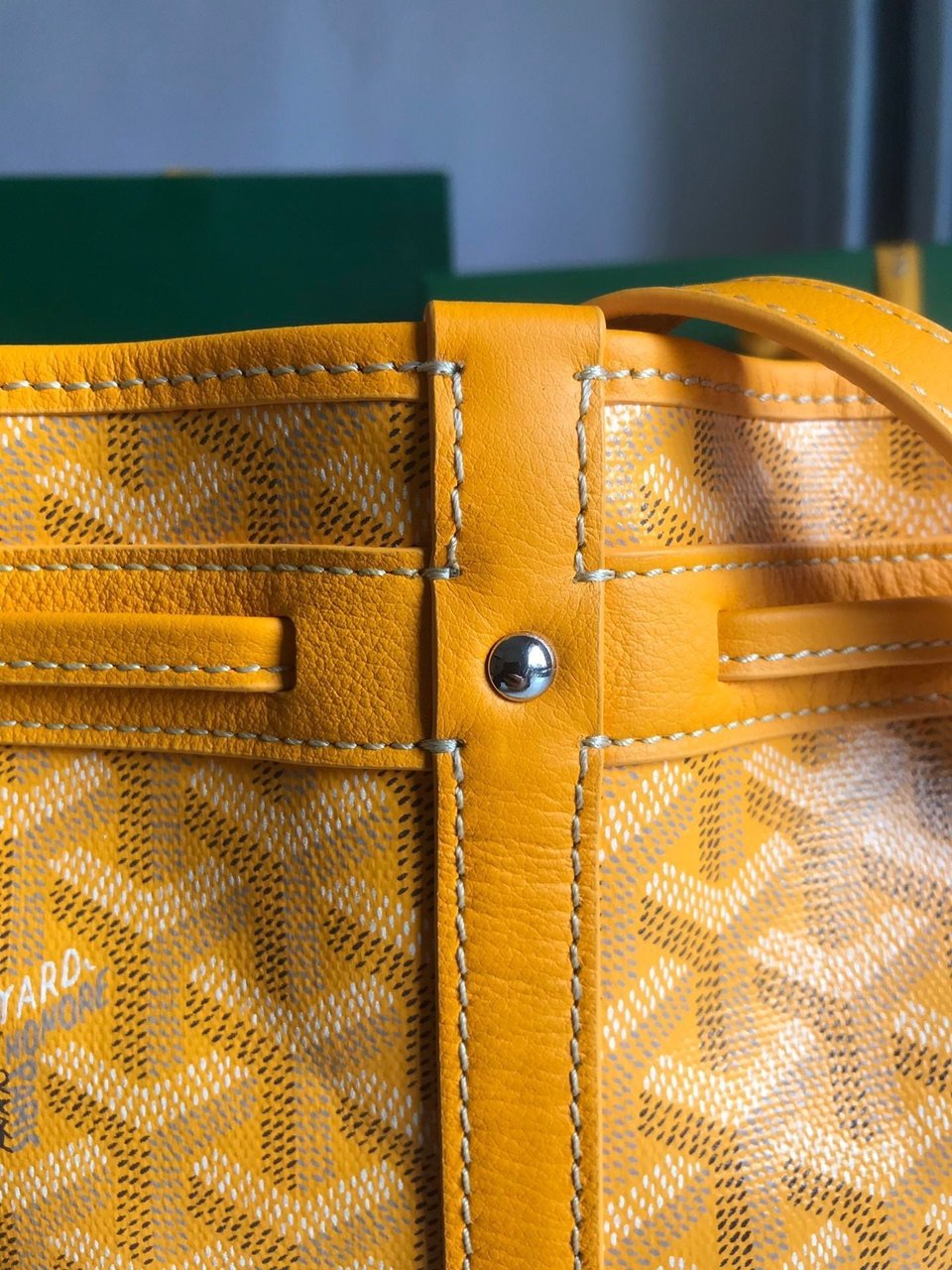 Goyard Petit Flot Bucket Bag 22 Cm Yellow Goyardine Canvas And Lambskin Trim view 10