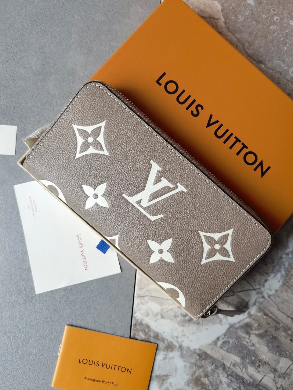 Louis Vuitton Bicolor Monogram Empreinte Leather Zippy Wallet Tourterelle Gray/Cream view 5