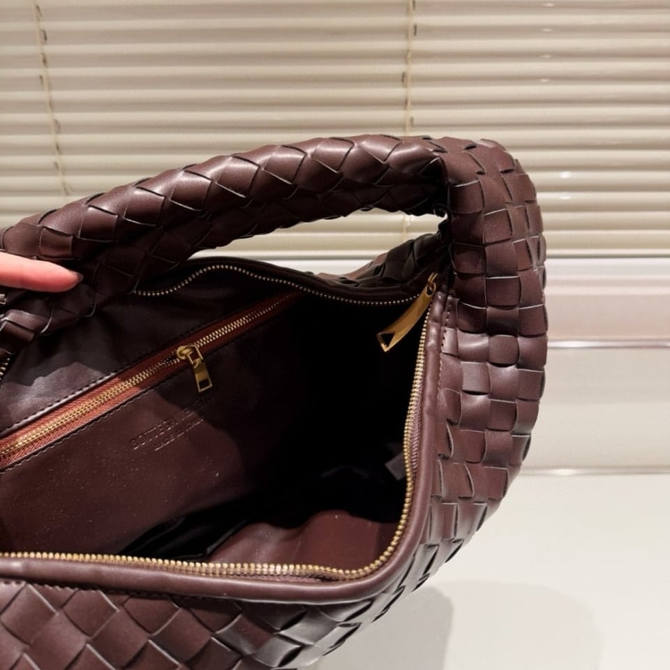 Bottega Veneta Classic Jodie Bag In Fondant 49Cm view 7
