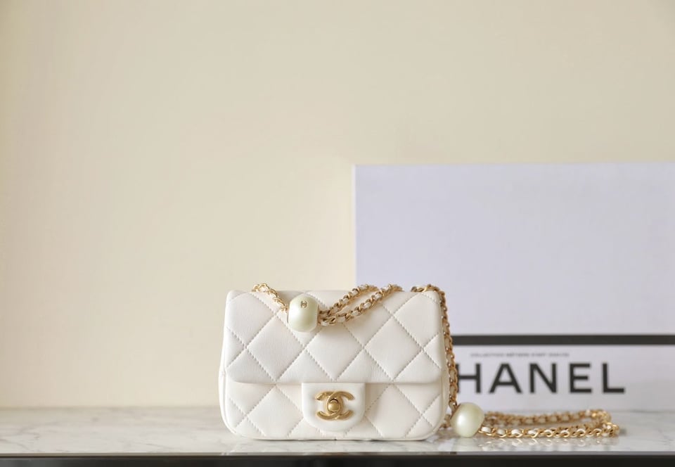 Chanel 24S Mini Flap Bag 17Cm White Lambskin Pearl Ball view 7