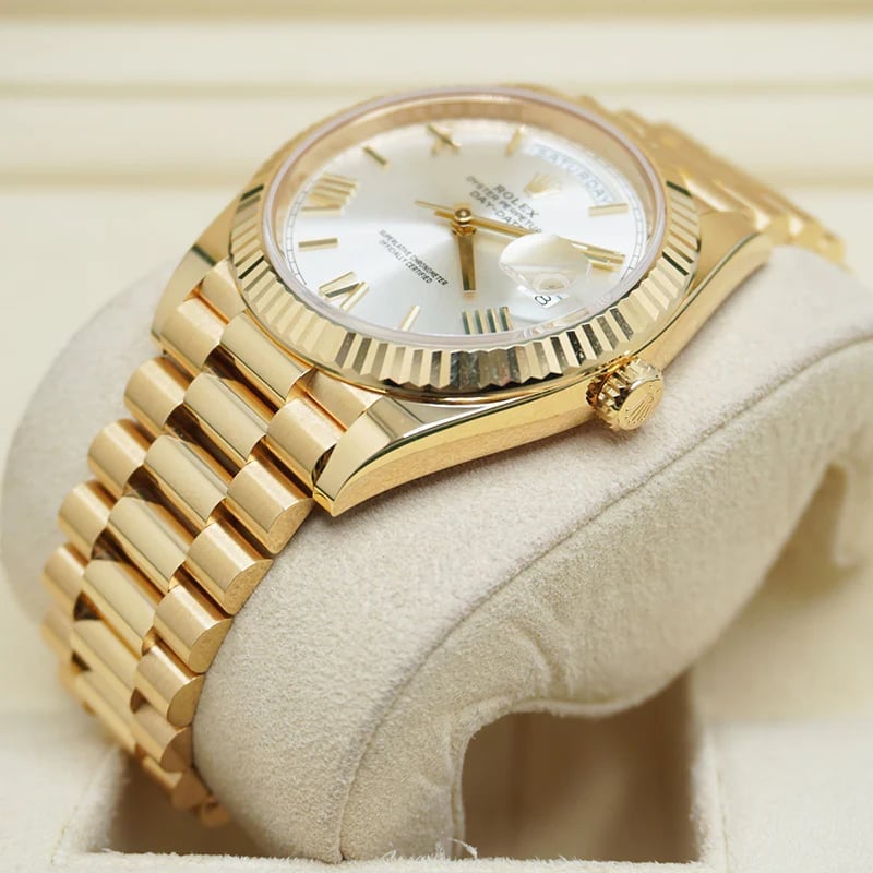 Rolex Day-Date 40 mm Silver Dial 228238 view 4