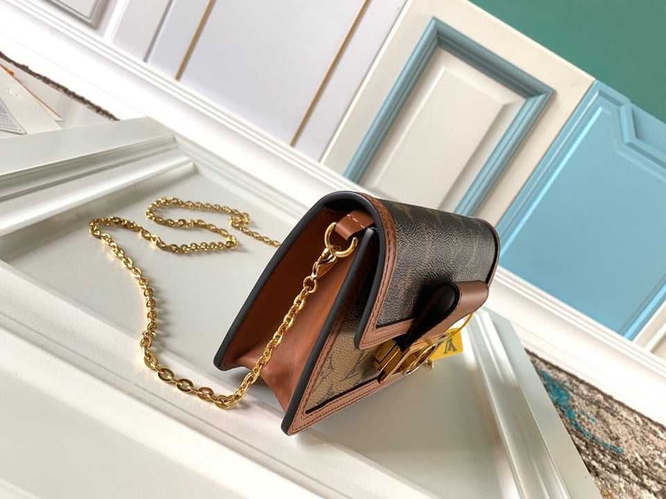 Louis Vuitton Dauphine Chain Wallet 18Cm view 10