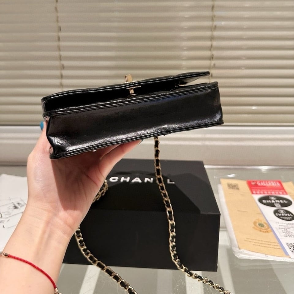 Chanel 24B Metal Twist Woc Black 20Cm/7.8in view 5