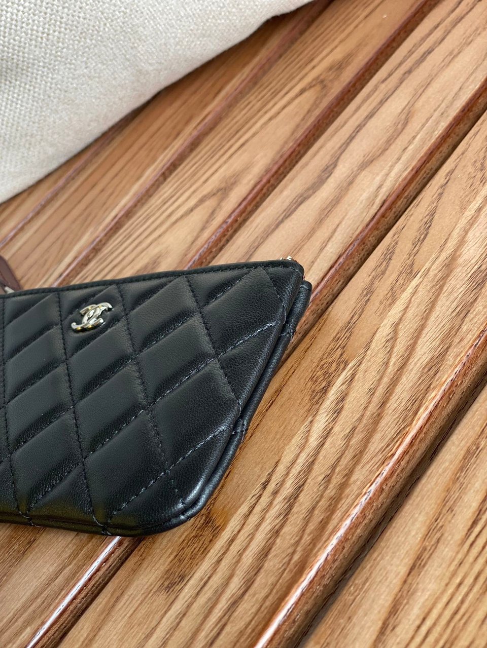 Chanel Zipped Wallet 15 Black Lambskin Silver Hardware view 8
