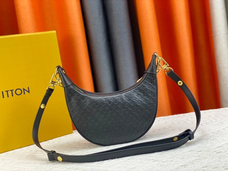 Louis Vuitton Loop Baguette Bag Black 23Cm M22591 view 8
