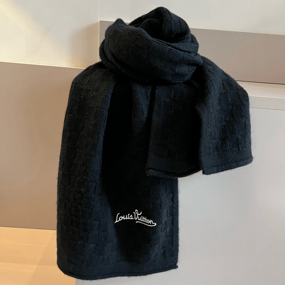 Louis Vuitton Damier Check Scarf Black For Women 180cm view 4