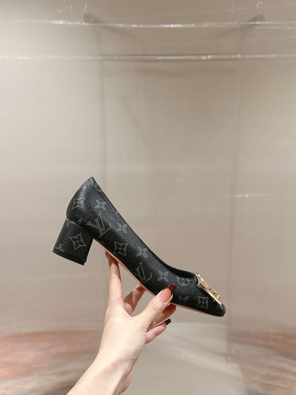 Louis Vuitton Madeleine Pumps Monogram Black view 5