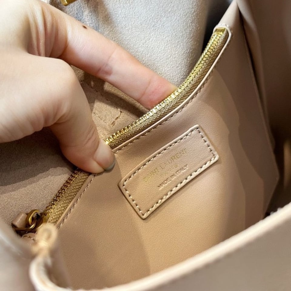 Saint Laurent Le 5 A 7 Supple Small In Grained Leather Rose 24Cm view 7
