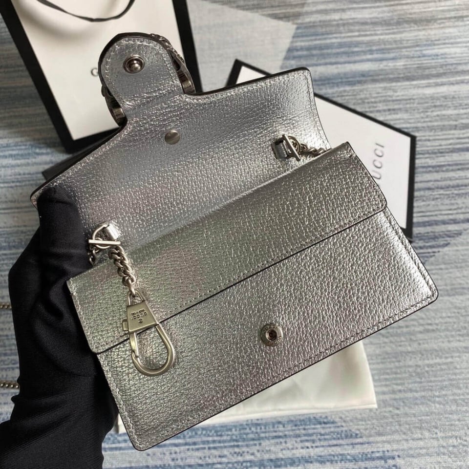Gucci Dionysus Super Mini Bag in Silver view 9
