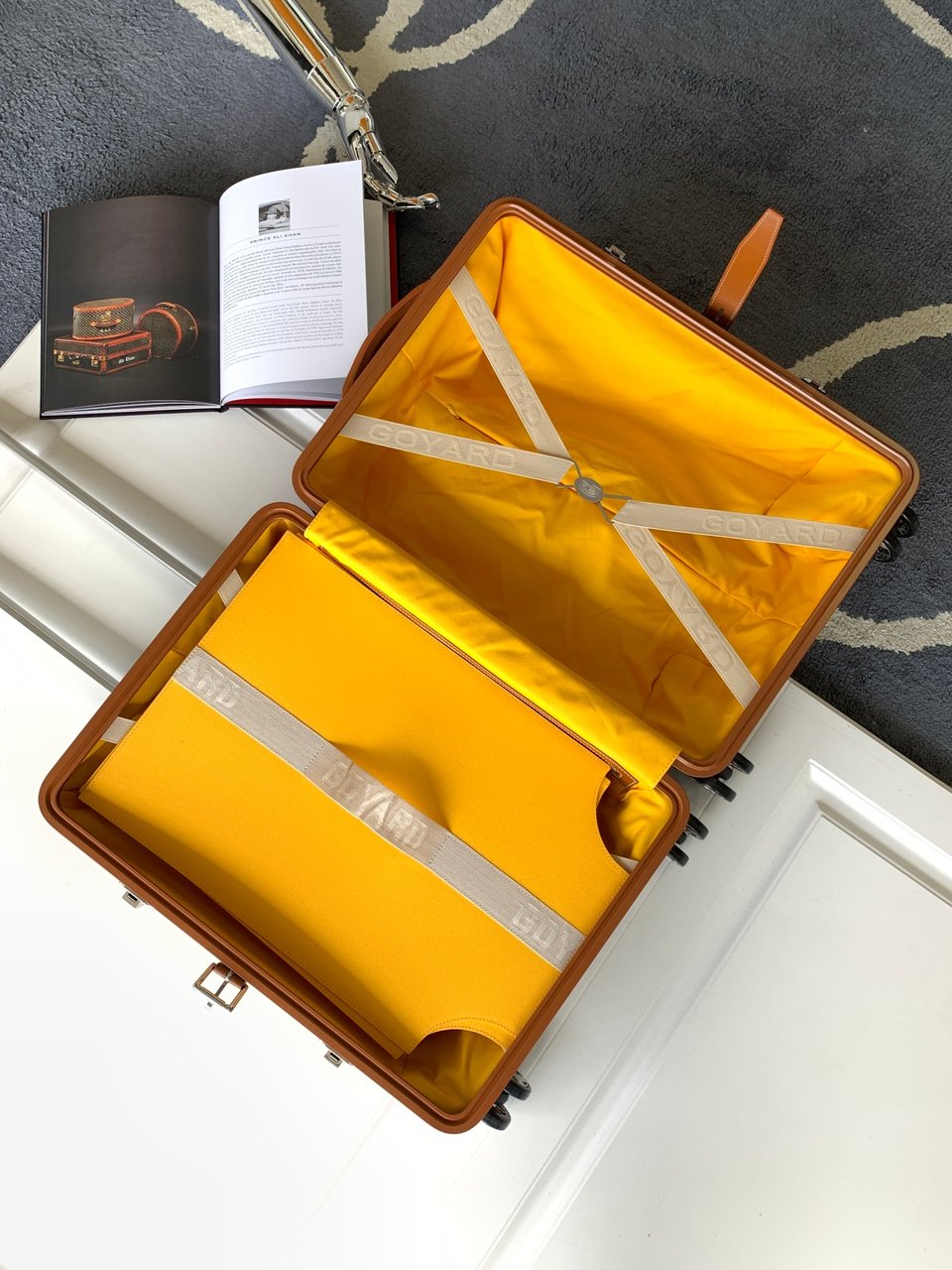 Goyard 50cm Goyardine Canvas &amp; Clamecy Cowhide Bourget PM Trolley Case Black &amp; Tan view 4