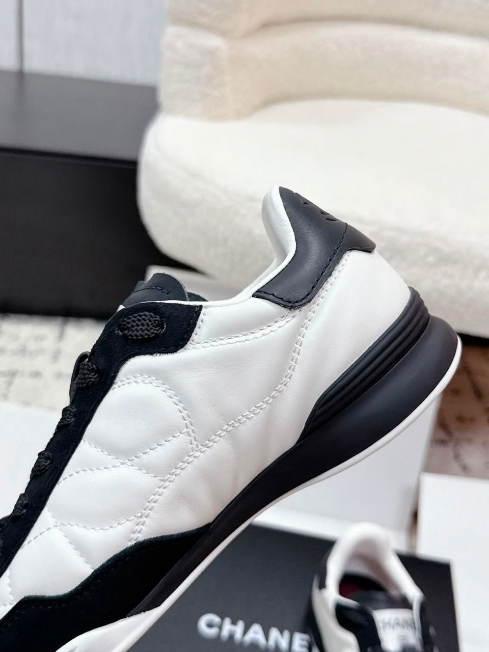 Chanel Sneakers Calf &amp; Velvet Goat Black &amp; White G47274 view 10