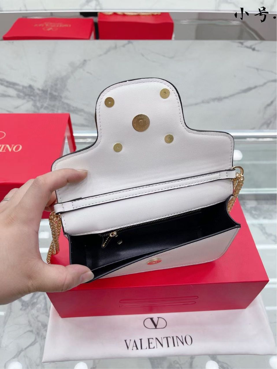 Valentino Locò Small Shoulder Bag In Calfskin White 1W2B0K53Zxli16 view 7