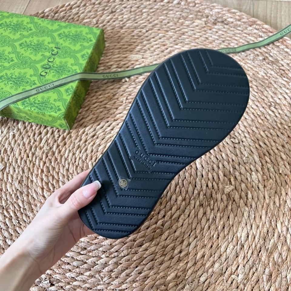 Gucci Tarifa Rubber Platform Flip Flops Black view 5