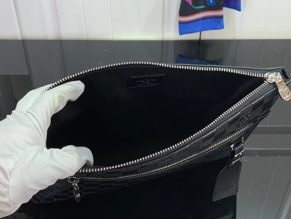 Louis Vuitton Takeoff Bag Damier Black 30Cm N40504 view 6