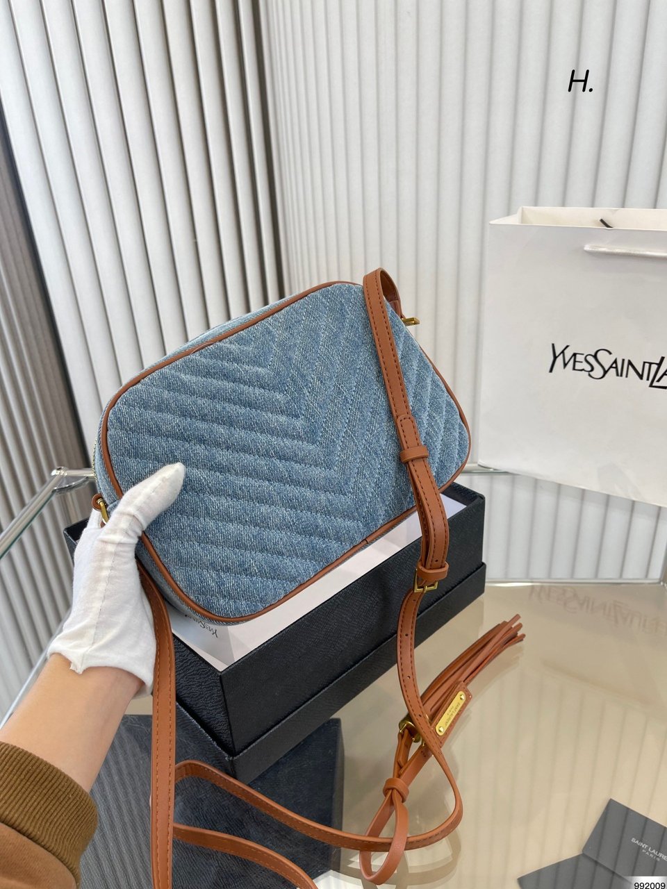 Saint Laurent Women’S Blue Mini Lou Denim Camera Bag 23Cm view 10