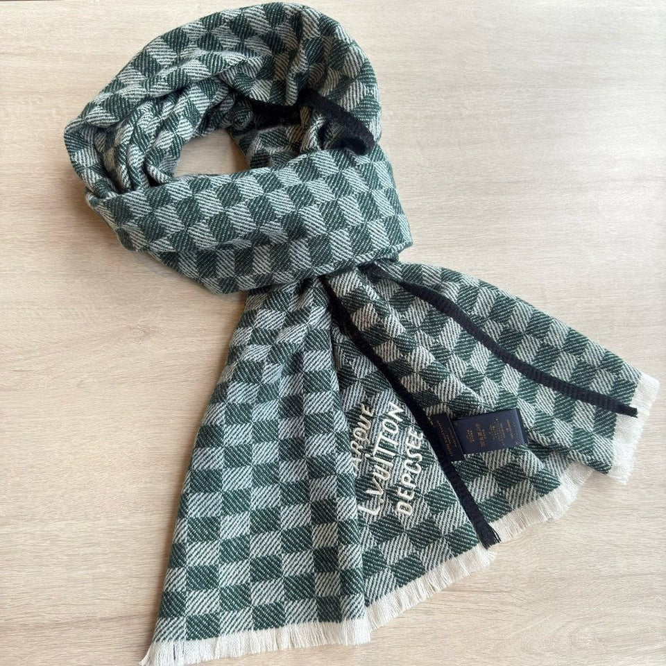 Louis Vuitton Damier Checkered Scarf Green For Women 190cm view 2