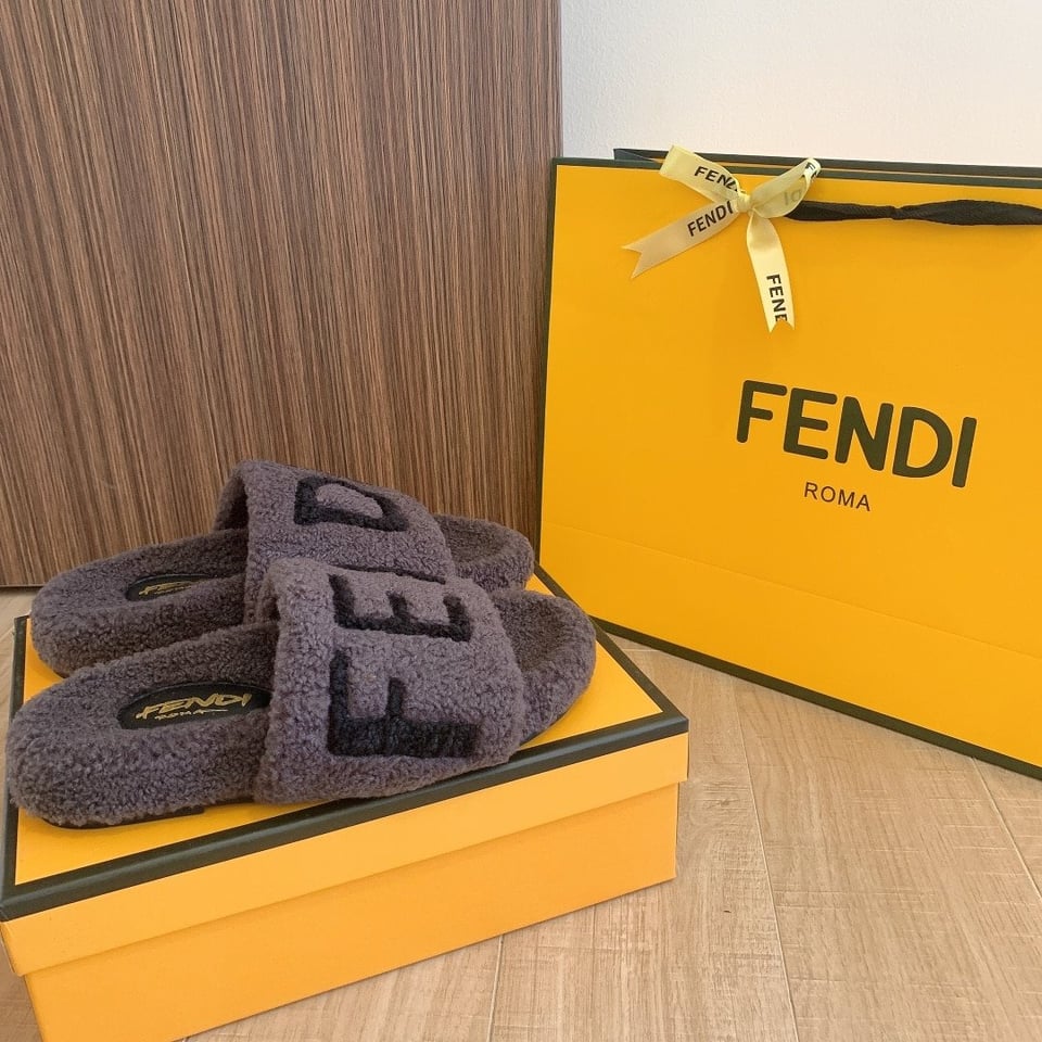 Fendi Fleece Black Text Slippers Grey view 5