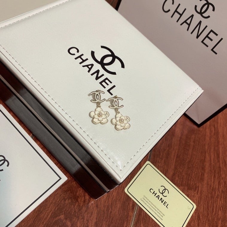 Chanel Flower White Earrings view 2