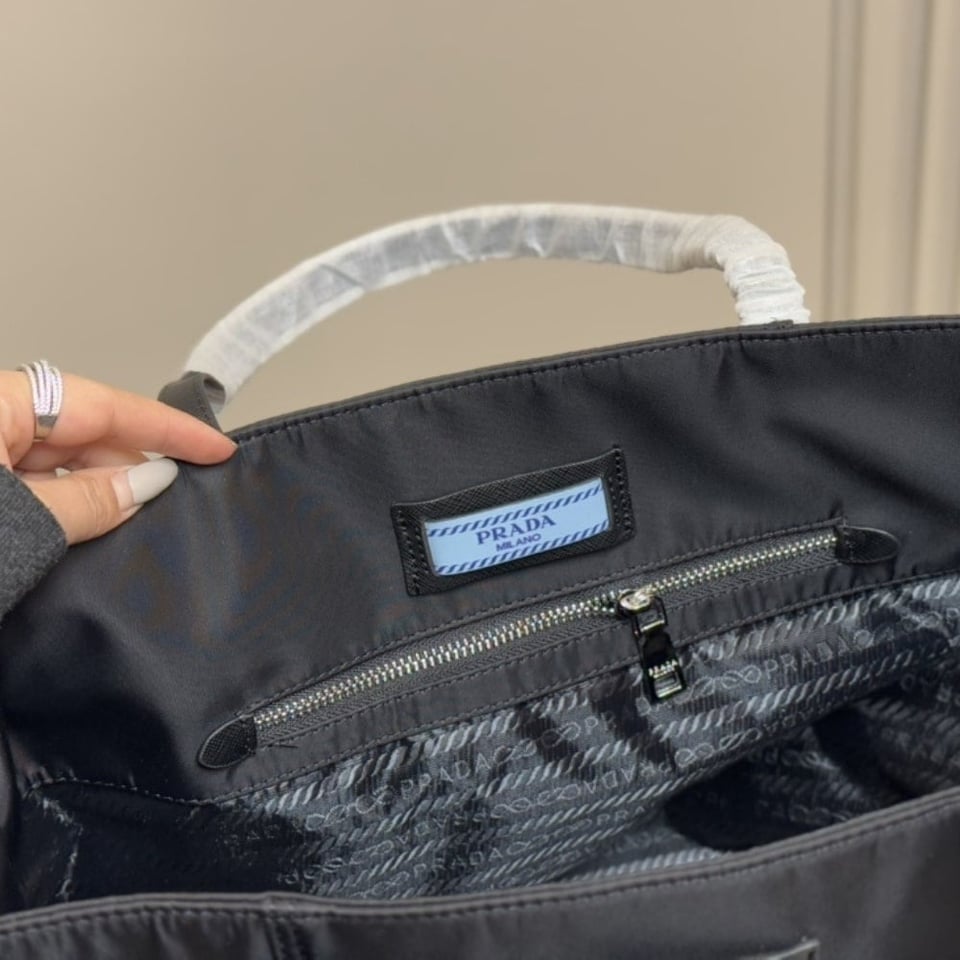 Prada Etiquette Tote Bag Black 38Cm view 7