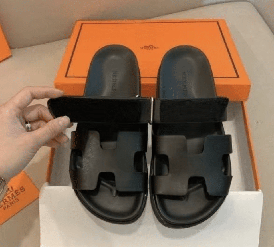 Herm?S Chypre Sandal Black Leather view 3