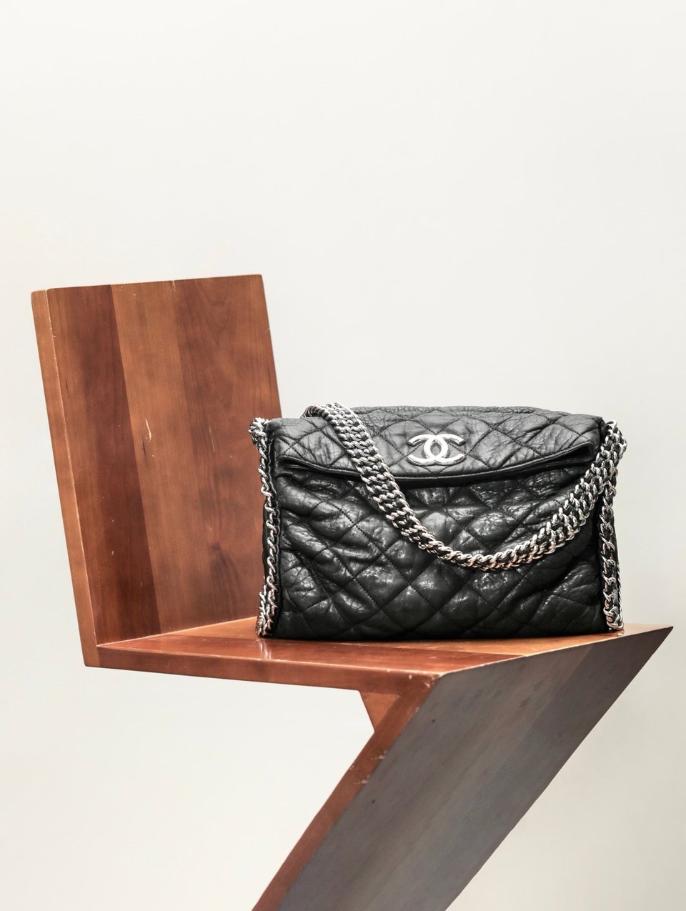 Chanel Black Quilted Washed Lambskin Chain Around Hobo 31cm view 4