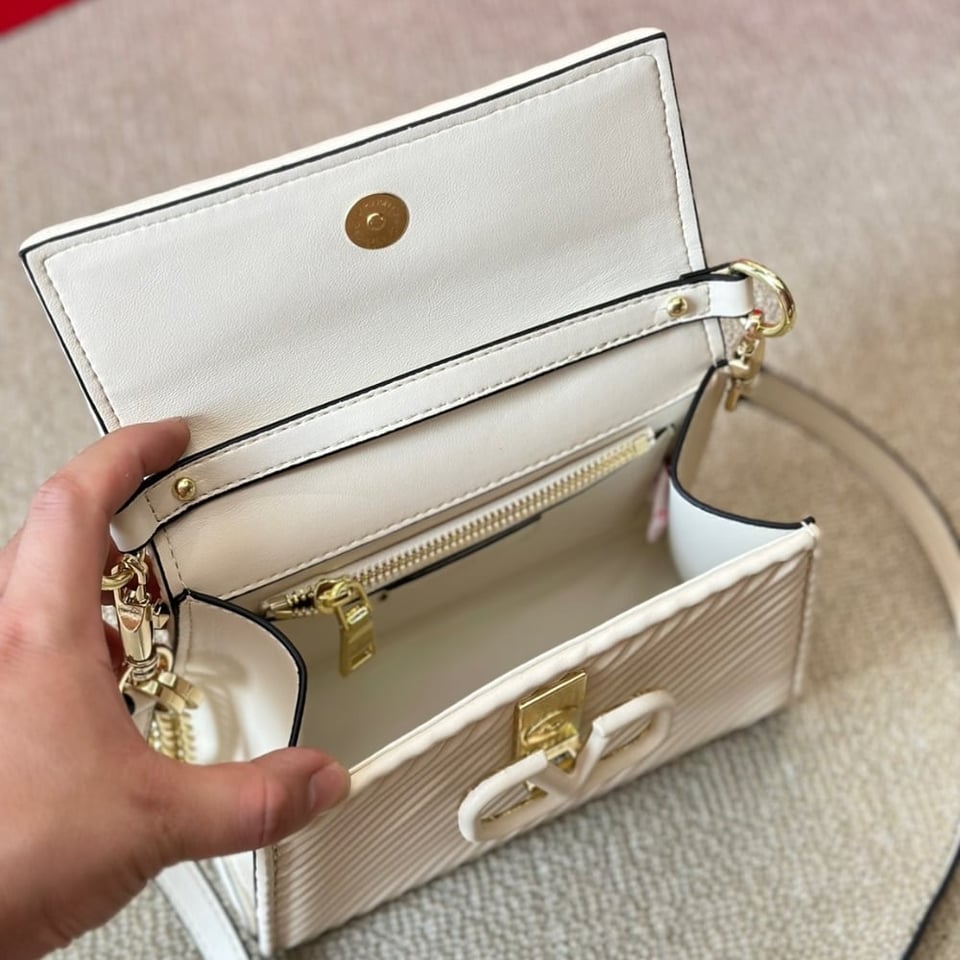 Valentino Garavani Small Vsling Handbag White 20Cm view 7